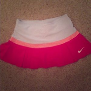 Nike Women's Pink & White Tennis Skirt